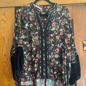 Johnny Was ladies blouse